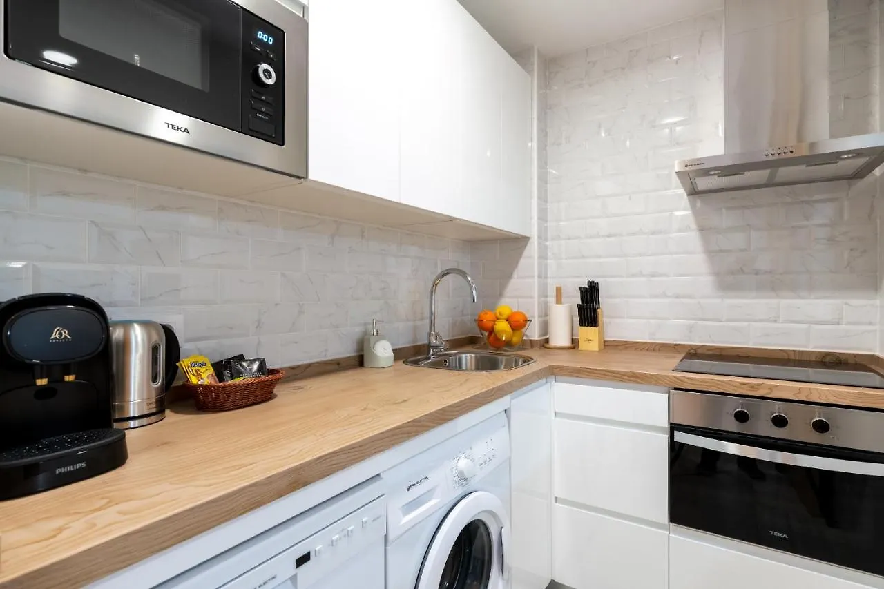 Apartamento Con Garaje, Centro De Sevilla Spain